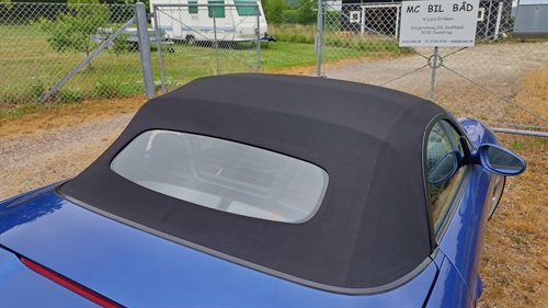 Kaleche i sort stof m/glasbagrude (96-02) - ombygningskit fra pvc til retro glasbagrude... Med varme i bagrude, elstik medfølger...