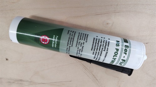 Fugemasse SORT, en rigtig god fugemasse, MBB bruger det til kalecher, kan også bruges under vand eks. pool osv..