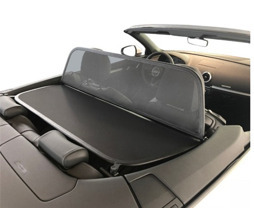  Windbreaker Audi A3 13-20 vindstop, Stelnr. 8V7,  dobbelt ramme, med kunstlæderbeklædt ramme..  